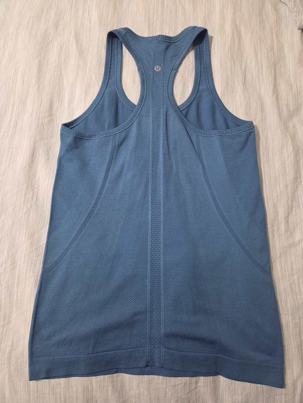 Lululemon Swiftly Tank - Picture 2 of 3